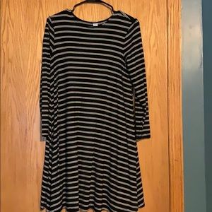 Quarter sleeve striped dress